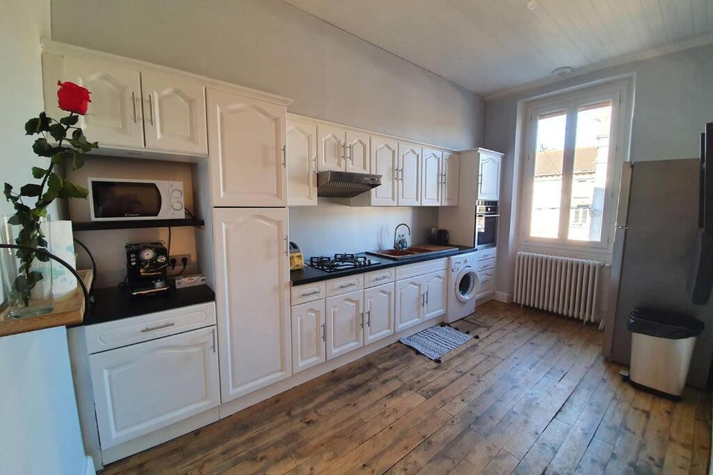 Appartement Spacieux, Wifi ,Cafe A Volonte Blaye-Les-Mines Εξωτερικό φωτογραφία