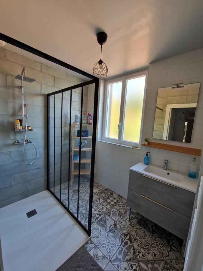 Appartement Spacieux, Wifi ,Cafe A Volonte Blaye-Les-Mines Εξωτερικό φωτογραφία